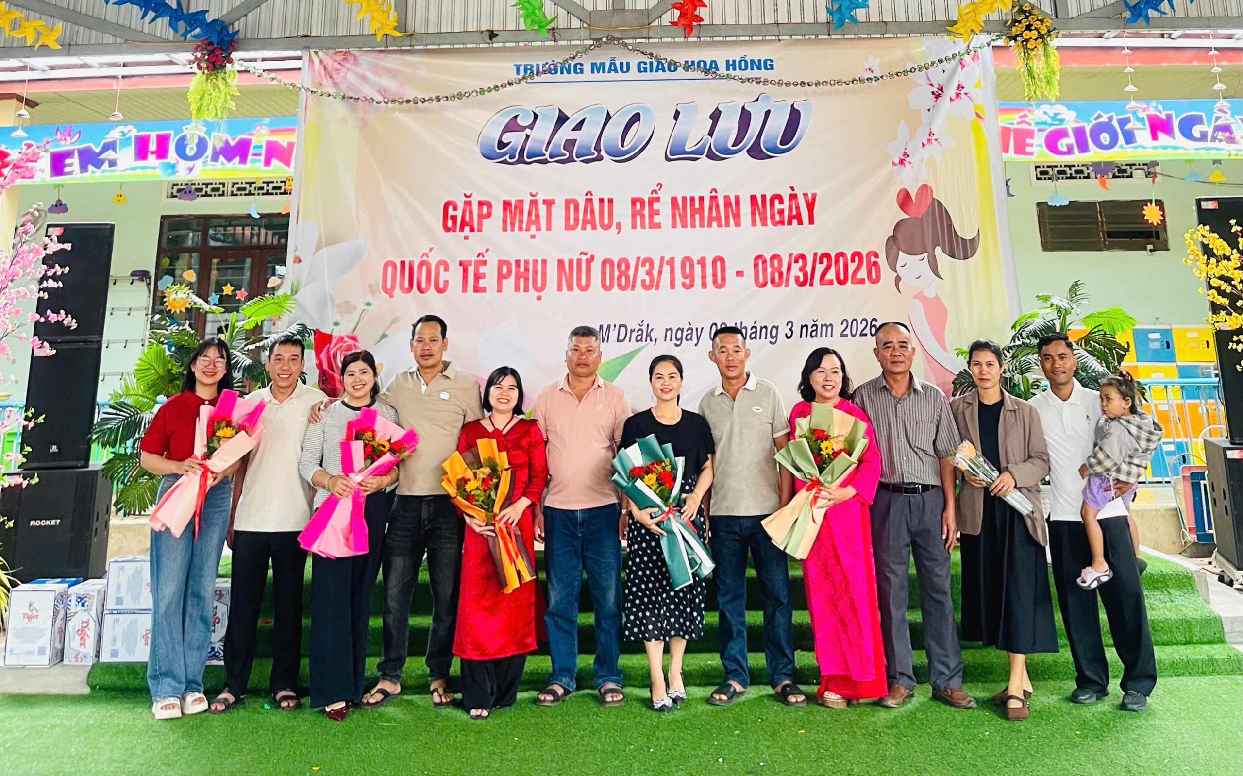 Ấm áp ngày hội gặp mặt dâu – rể nhân dịp Ngày Quốc tế Phụ nữ 8/3 tại Trường Mẫu giáo Hoa Hồng Ấm áp ngày hội gặp mặt dâu – rể nhân dịp Ngày Quốc tế Phụ nữ 8/3 tại Trường Mẫu giáo Hoa Hồng